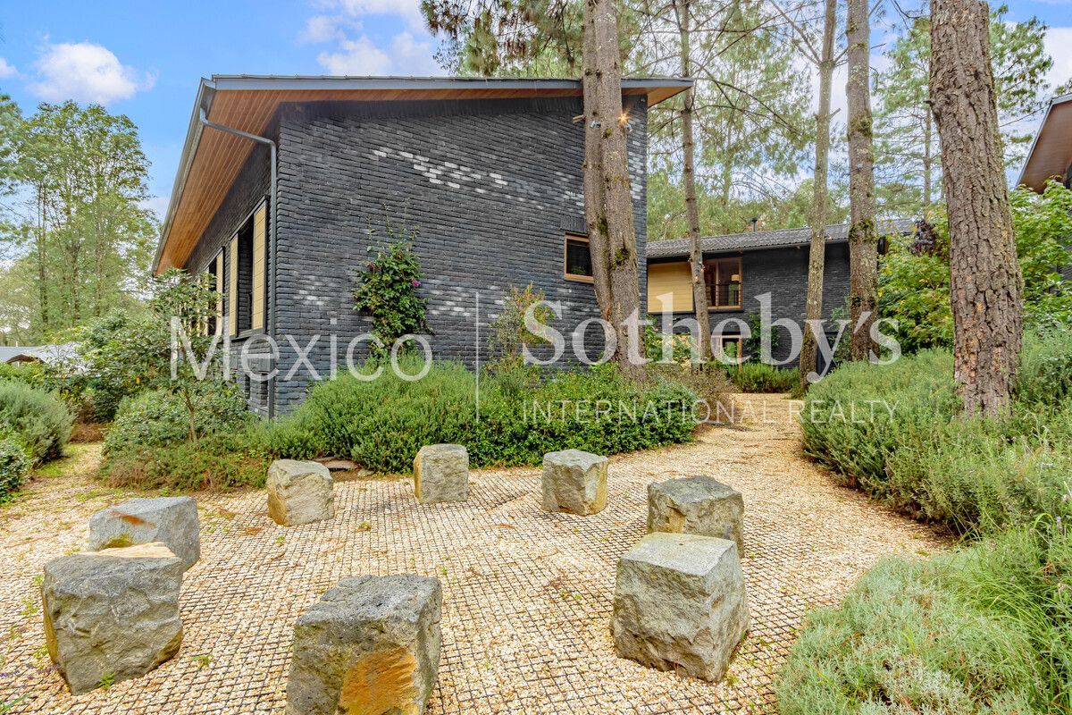 Casa en Venta en Valle de Bravo, Casa en Club de Golf Rancho Avandaro - foto 3