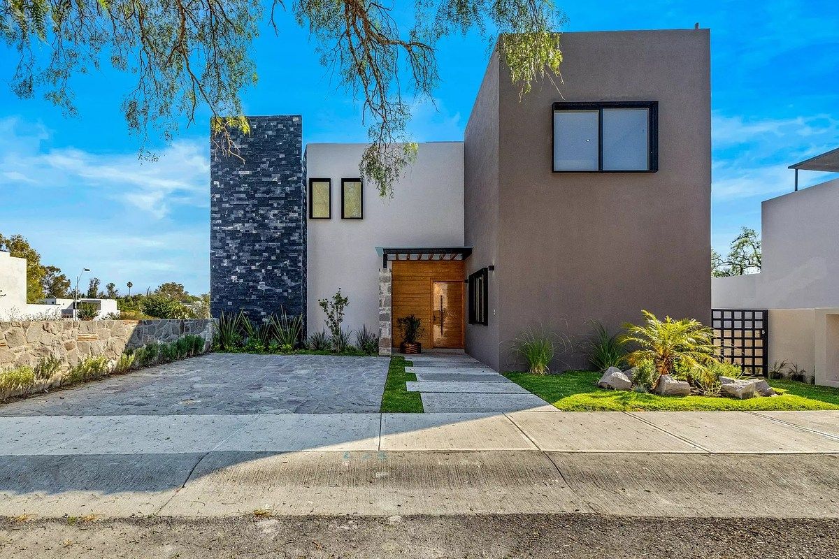 Casa nueva en venta en San Miguel de Allende cerca del campo de golf, foto 1 de 28