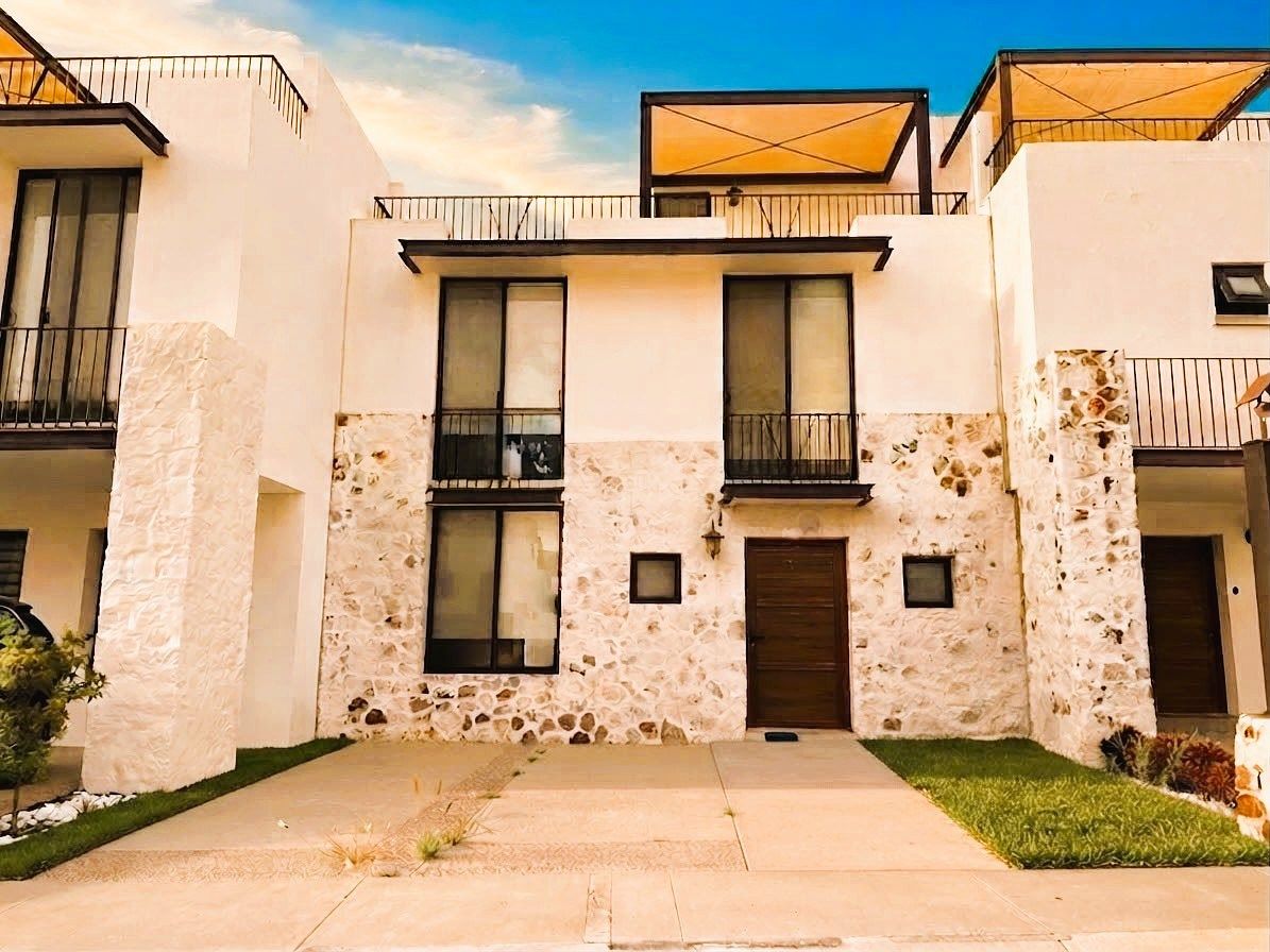 Casa ampla à venda em Torre de Pedra Juriquilla 🏡✨, foto 1 de 25