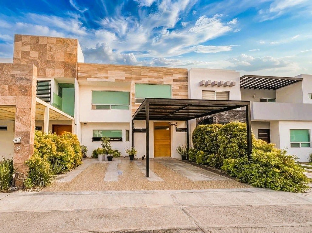 Linda casa à venda em Grand Juriquilla a preço de oportunidade 🔥, foto 1 de 16