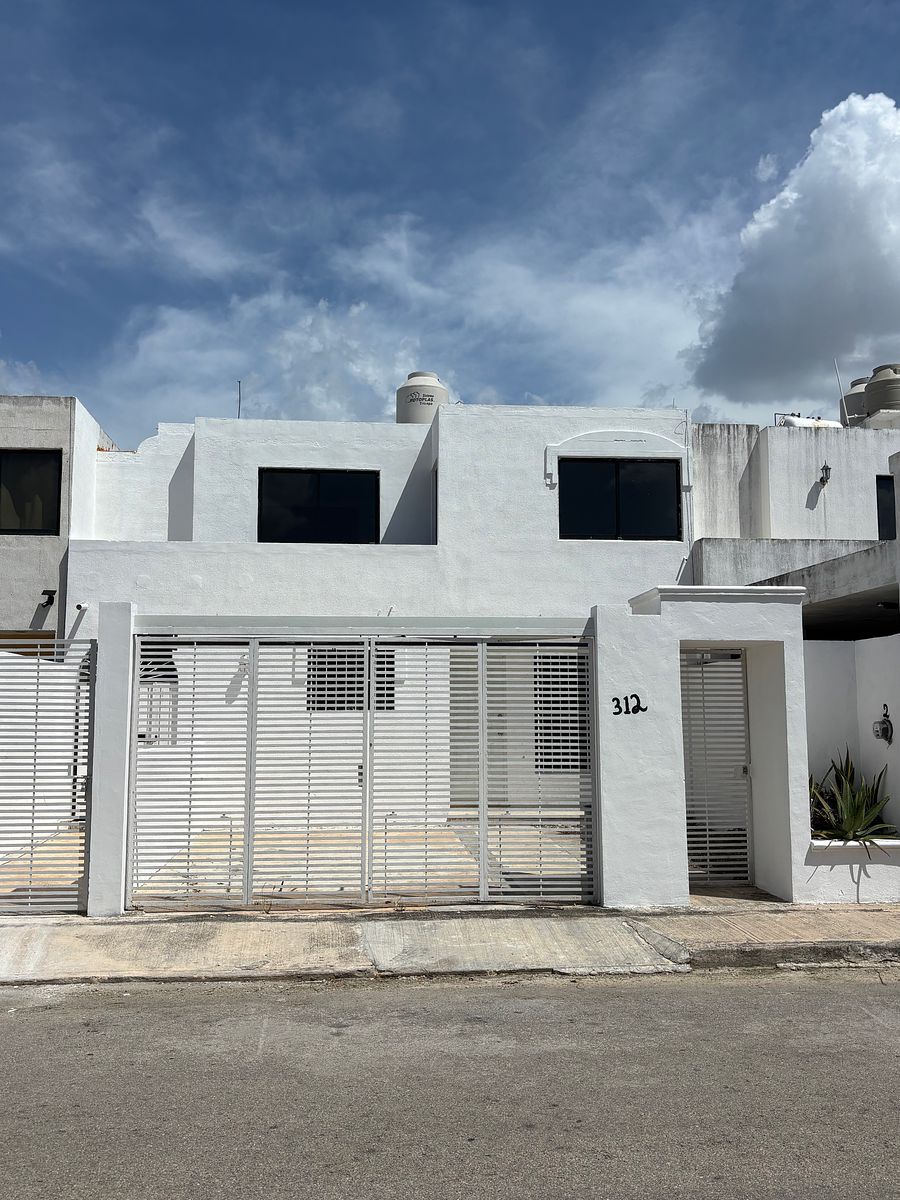 Casa para alugar para viver ou escritório, 2 quartos, Paraíso Maia, Mérida, Yucatán, foto 1 de 12