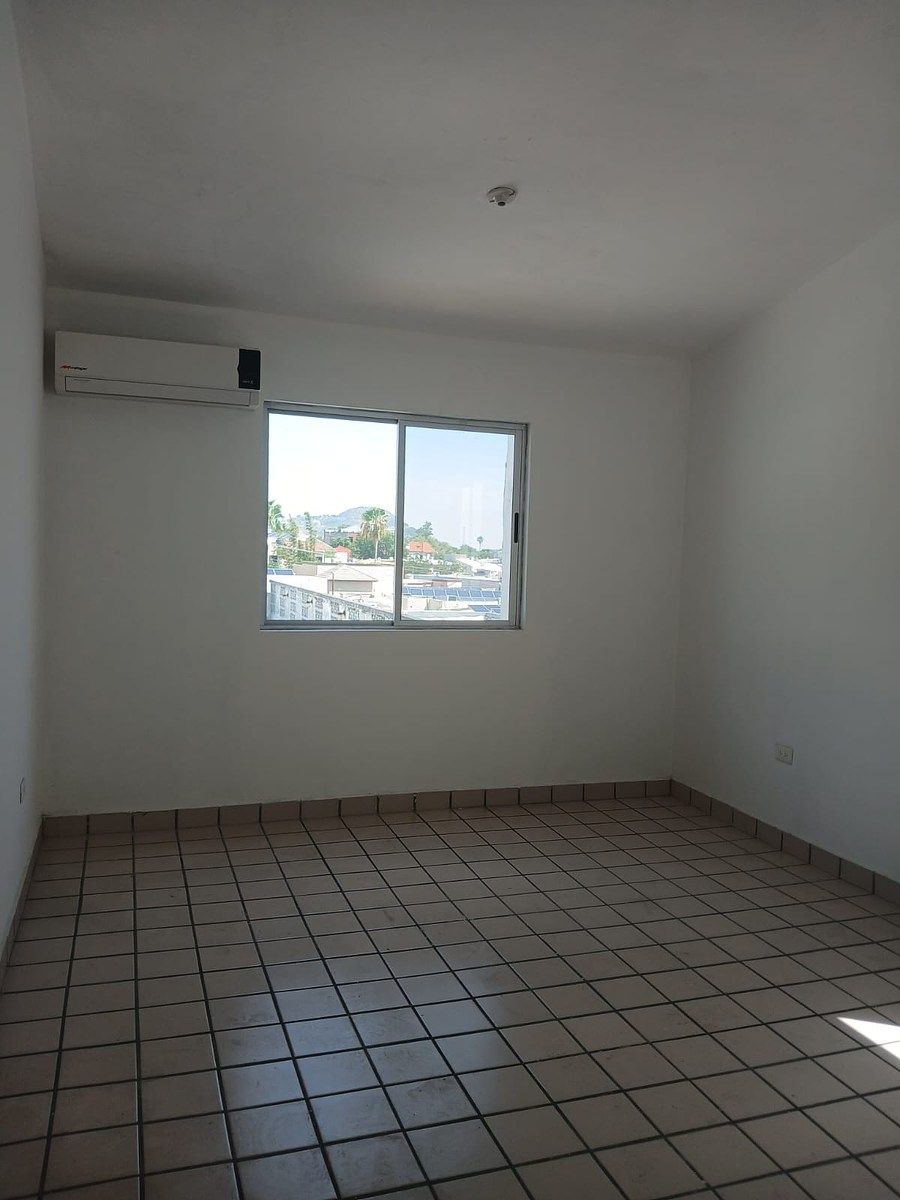 House in Del Paseo Residencial, Monterrey, photo 26 of 44