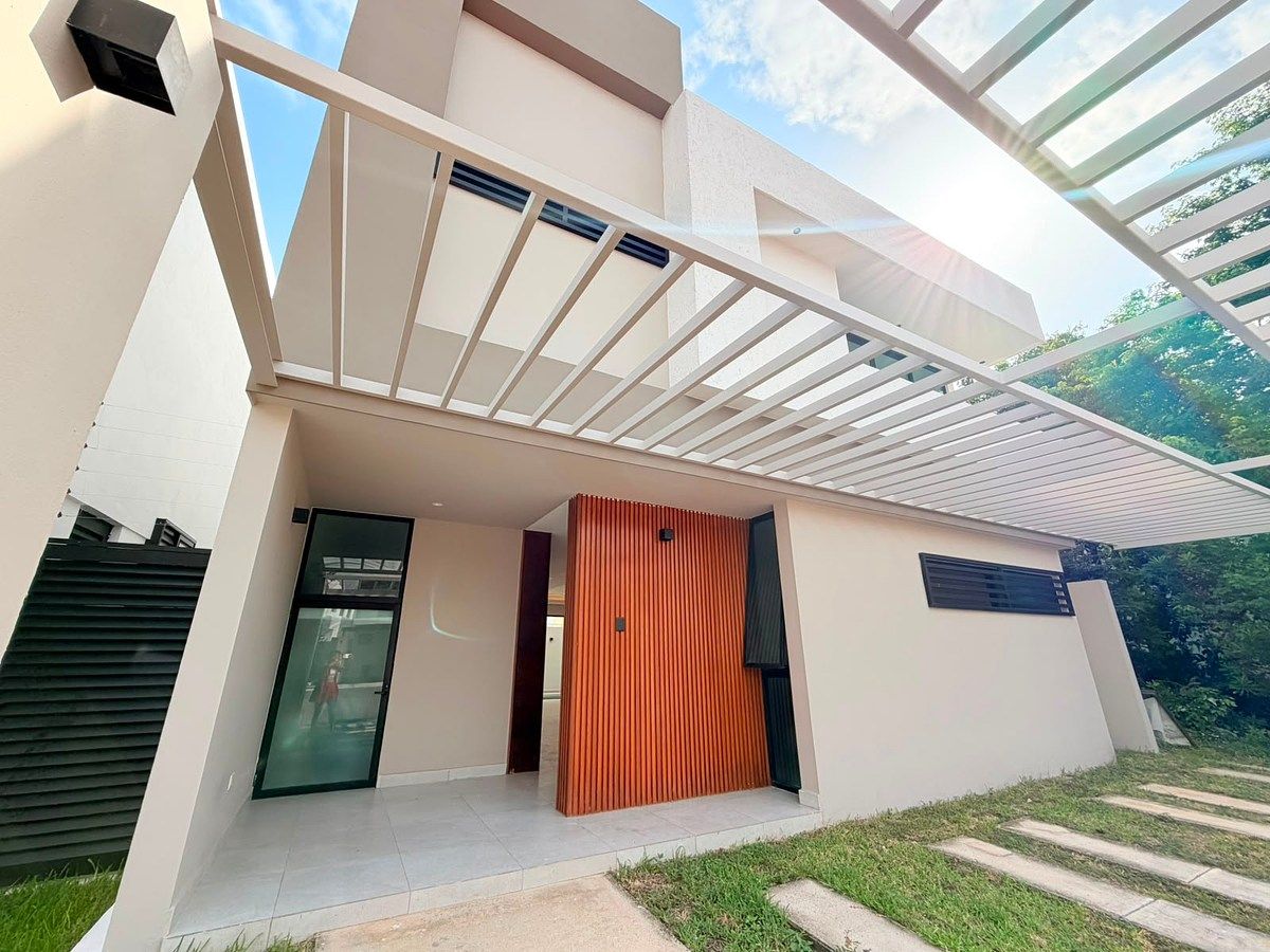 Casa Nueva con Alberca Privada en Venta | Residencial Vía Cumbres, Cancún, foto 1 de 19