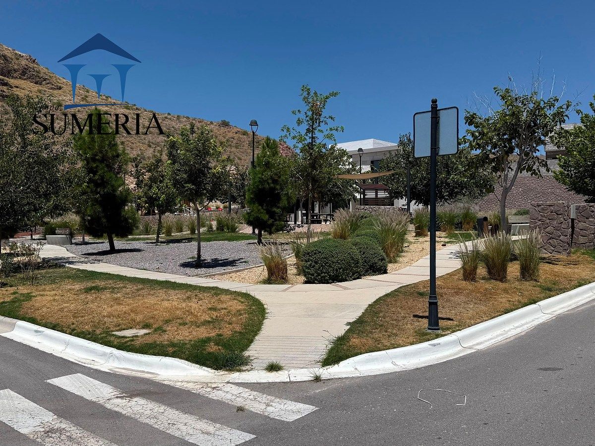 Lot in Valle Escondido, Chihuahua, photo 2 of 5
