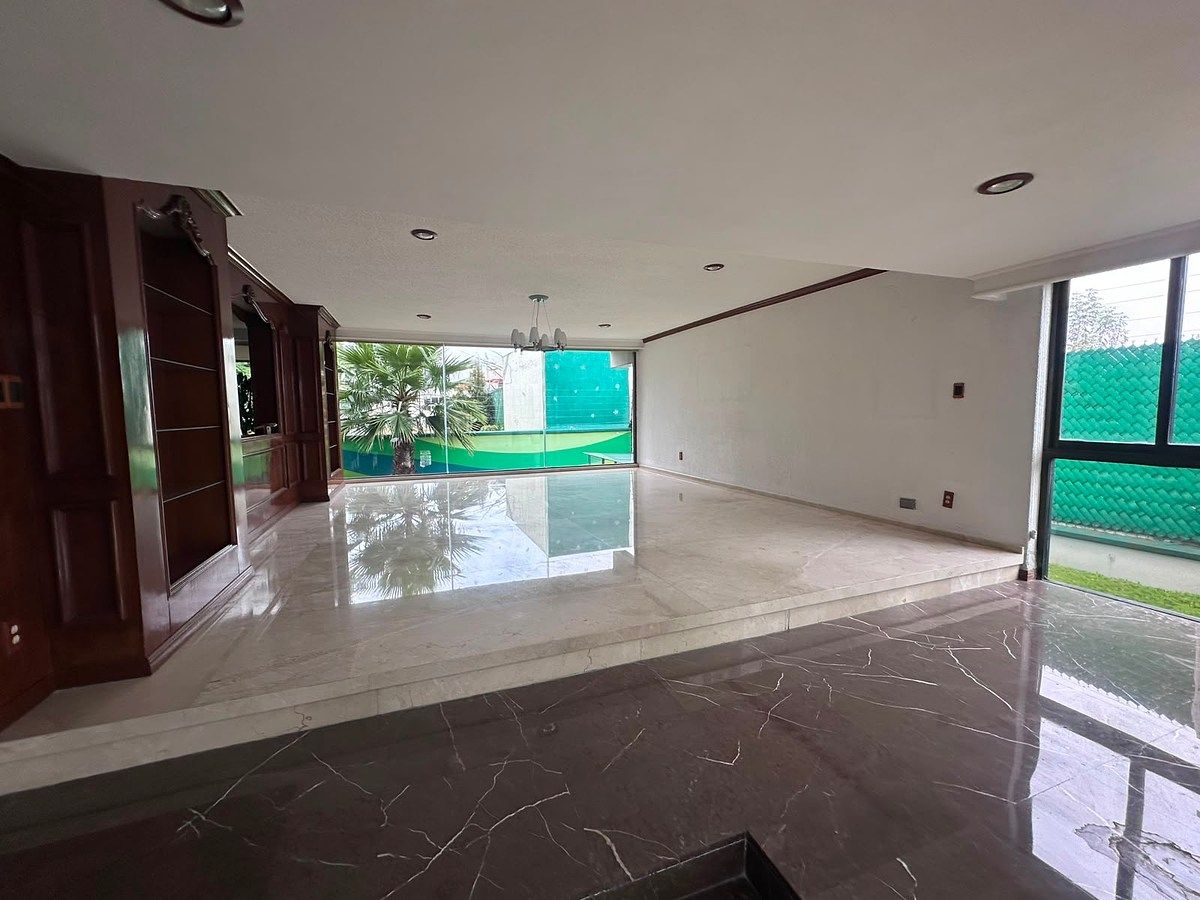 House in Ciudad Satélite, Naucalpan de Juárez, photo 23 of 27