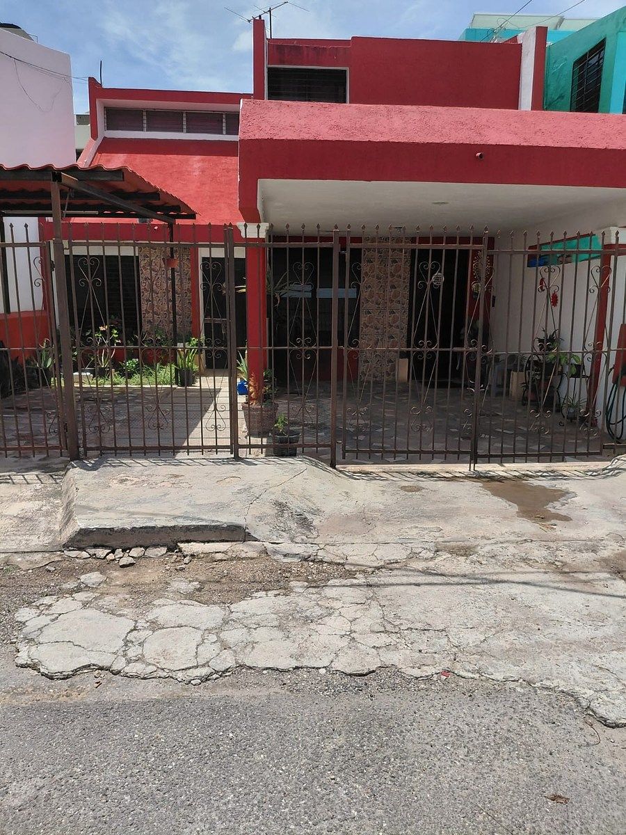 Casa à Venda Pensões Etapa IV | IJV |, foto 1 de 8