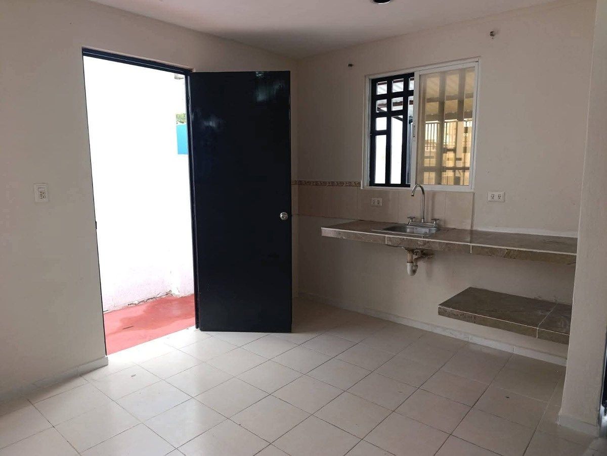 Casa en Juan Pablo II, Mérida, foto 4 de 8