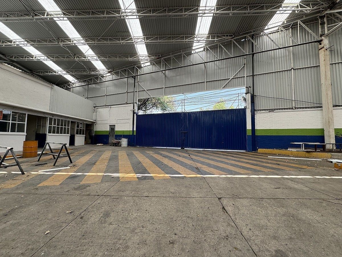 Bodega industrial en Gustavo Baz Prada, Tlalnepantla de Baz, foto 2 de 17