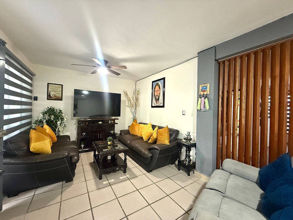 EN VENTA CASA EN COLONIA BUROCRATICA MAYA, foto 1 de 31