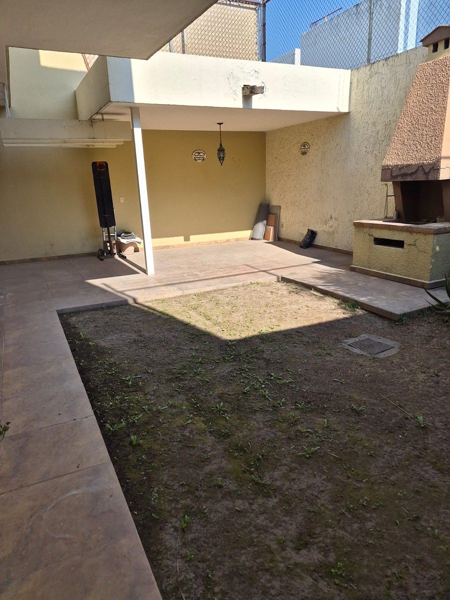 Casa em Prados de Providencia, Guadalajara, foto 3 de 15