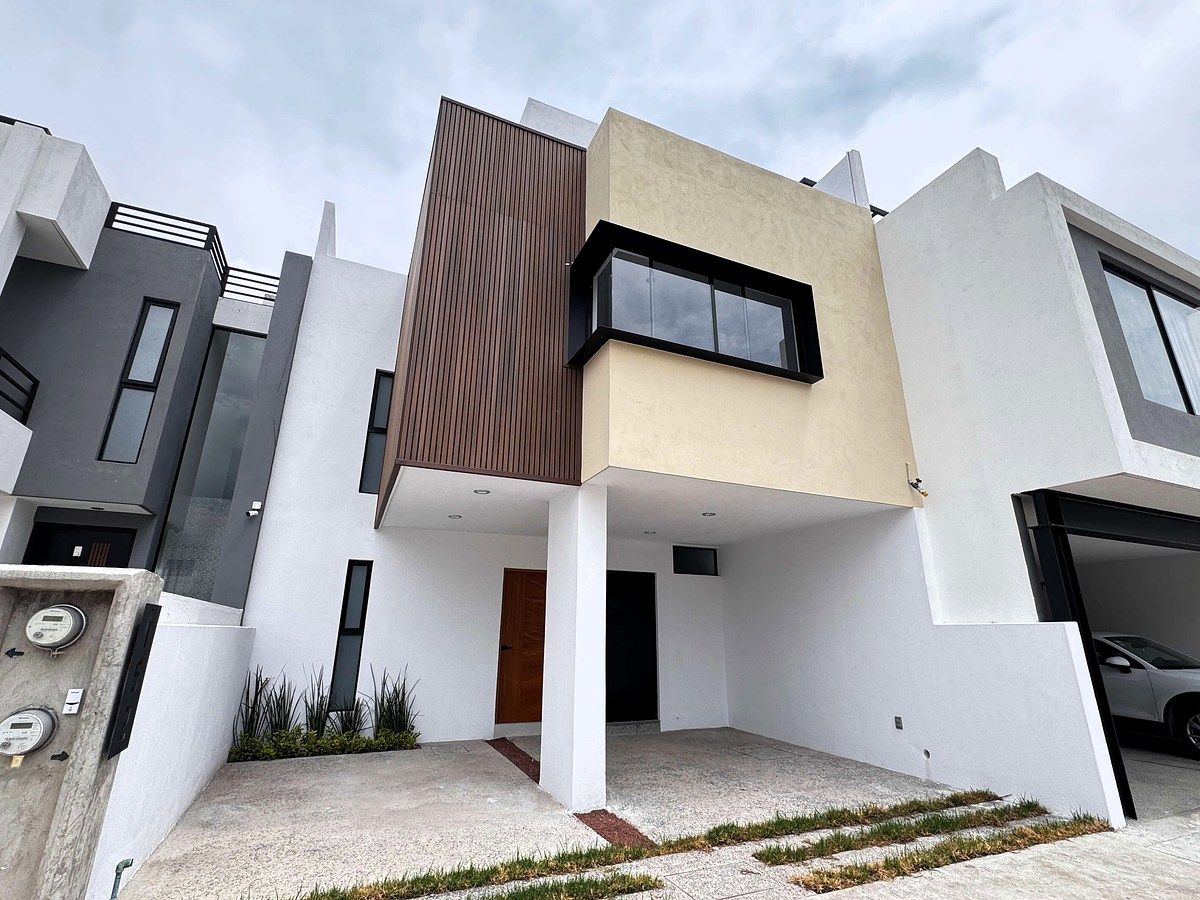 Casa à venda em Grand Cennet com terraço amplo, foto 1 de 22