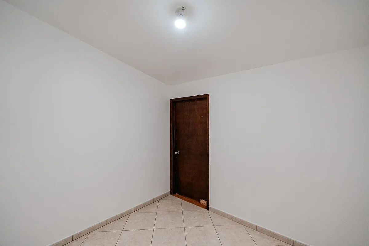 Casa em Colinas del Rey, Tijuana, foto 3 de 18