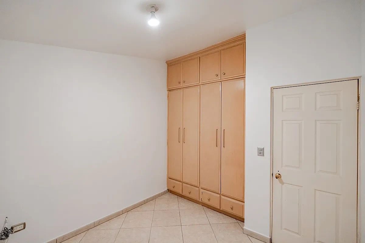 Casa em Colinas del Rey, Tijuana, foto 8 de 18