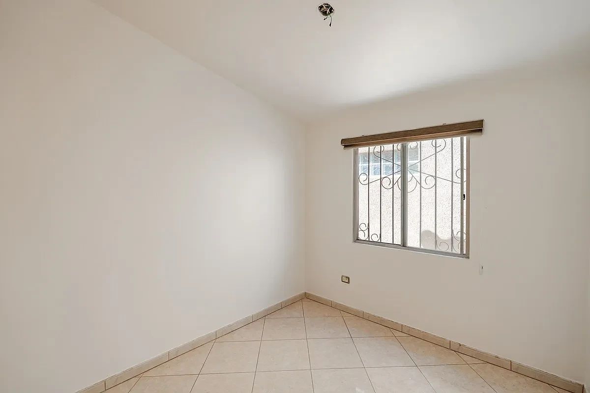 Casa em Colinas del Rey, Tijuana, foto 10 de 18