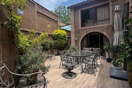 Casa con Seguridad en bosques de las Lomas