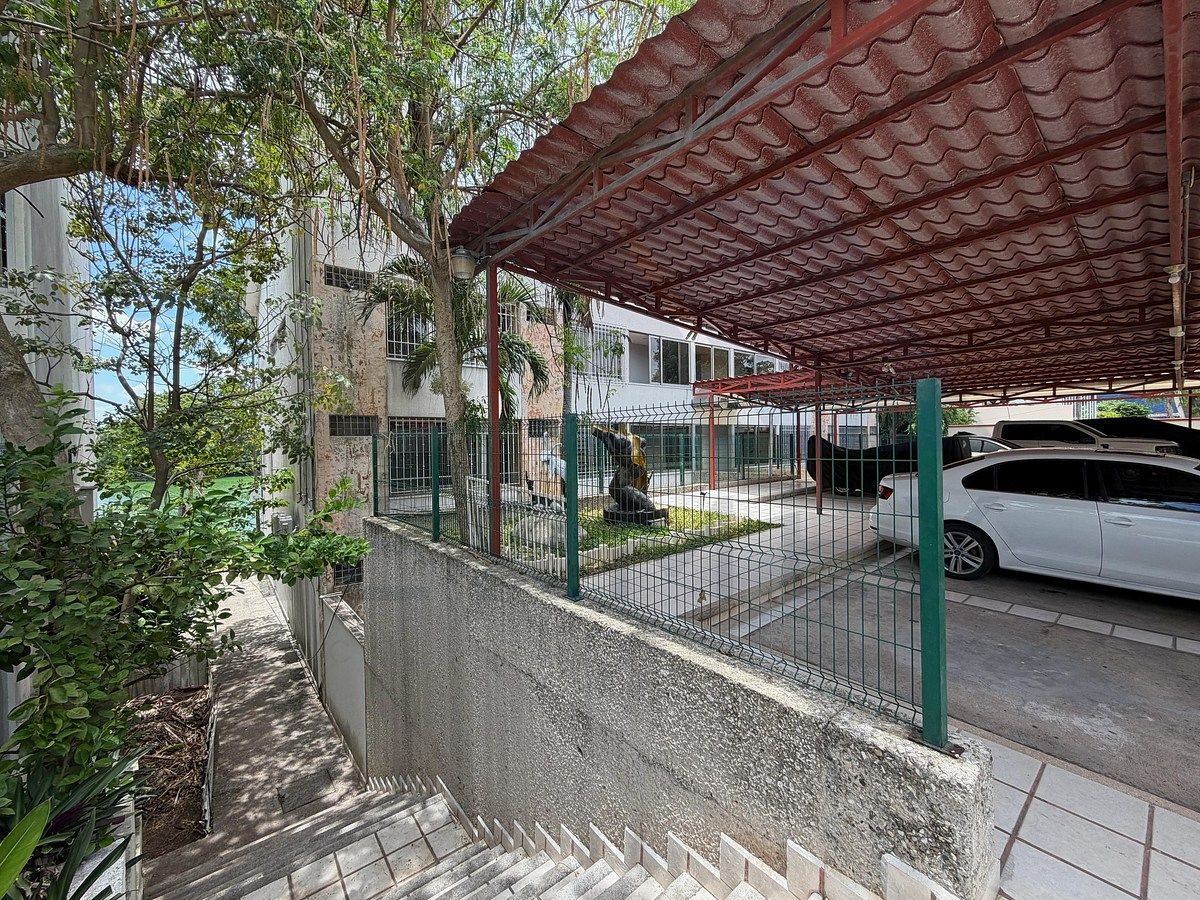 Apartment in El Recreo, Centro, photo 29 of 31