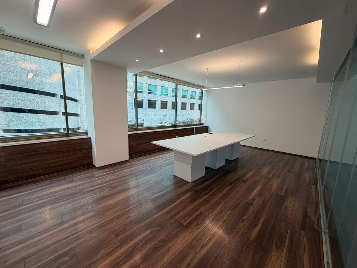 Sala Comercial em Bosques de las Lomas, Cuajimalpa de Morelos, foto 3 de 12