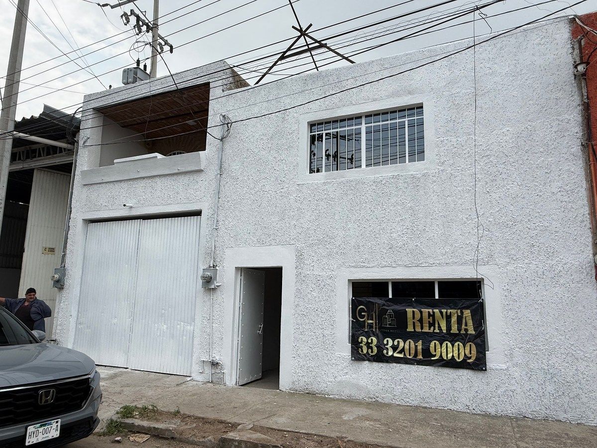 Bodega comercial en Artesanos, Tlaquepaque, foto 3 de 23