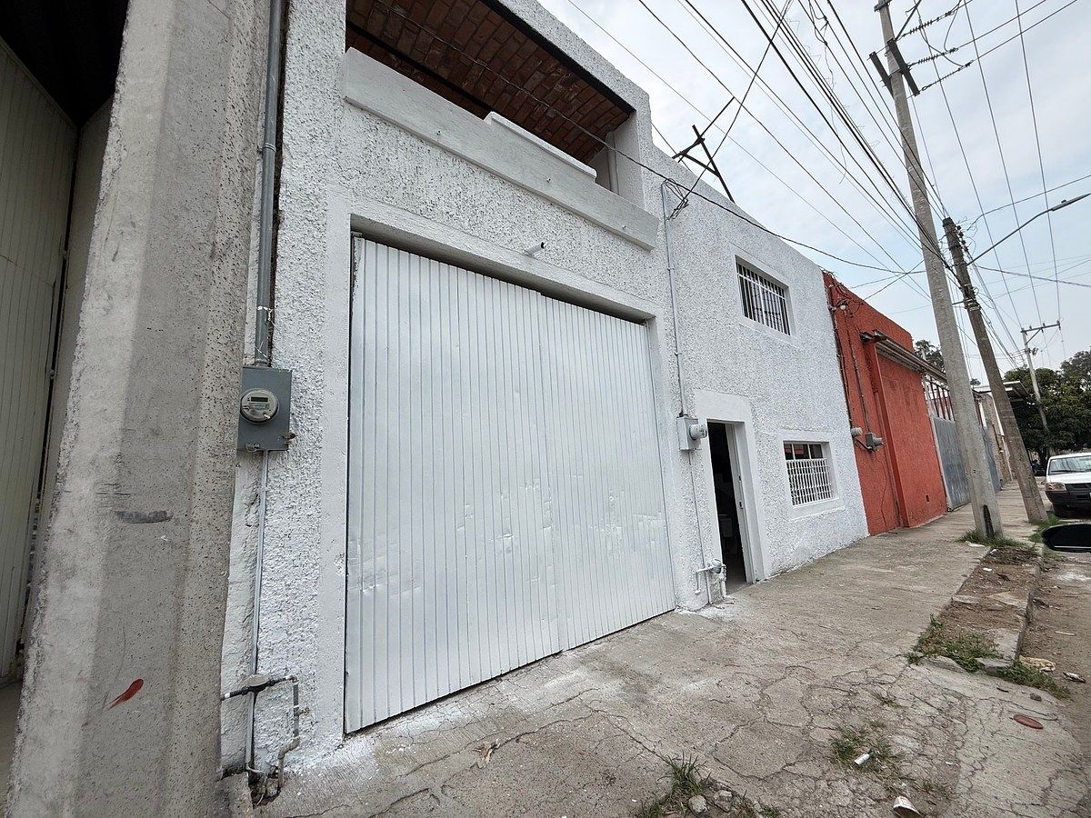 Bodega comercial en Artesanos, Tlaquepaque, foto 4 de 23