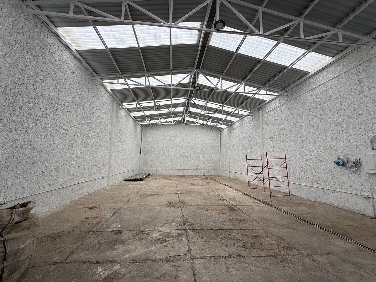 Bodega comercial en Artesanos, Tlaquepaque, foto 19 de 23