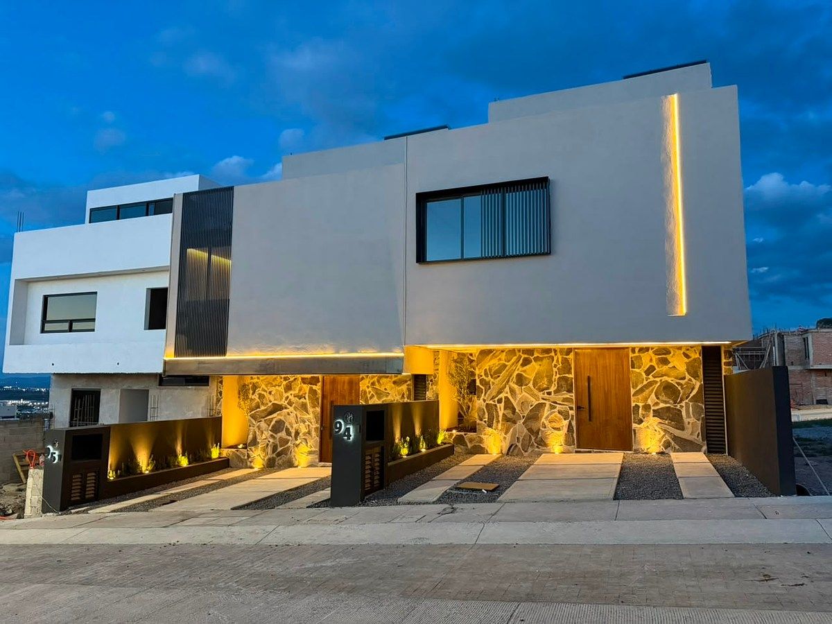 House for Sale in the South of Querétaro | Excellent Location, photo 1 of 16