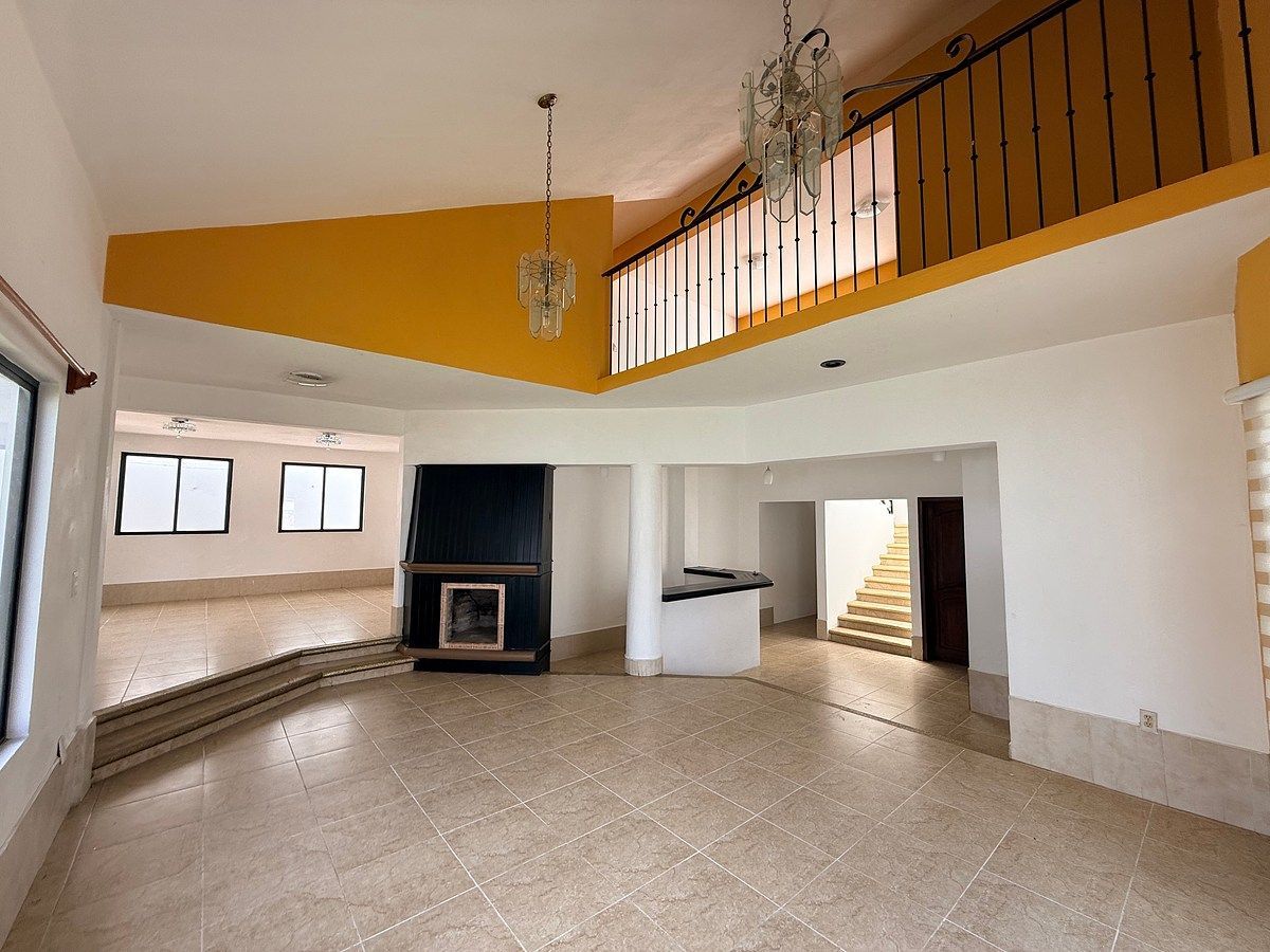 SE VENDE CASA EN BARRIO DE FATIMA, foto 1 de 28