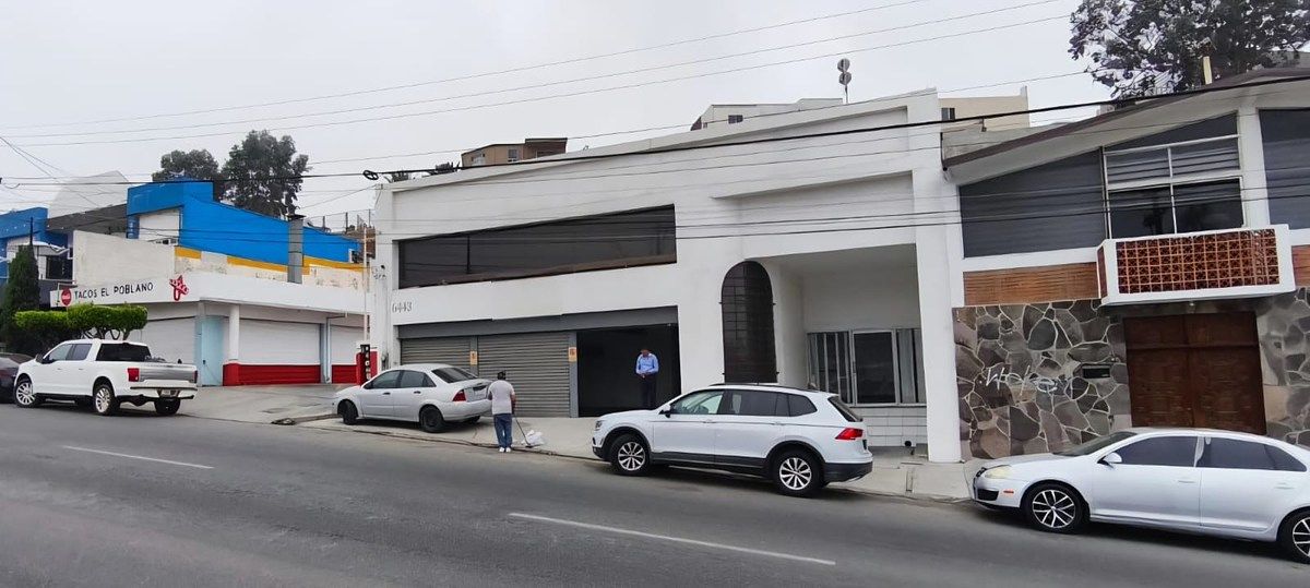 Warehouse for Rent on Blvd. Fundadores, photo 1 of 12