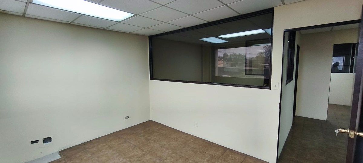 Commercial Storage Unit in El Rubí, Tijuana, photo 8 of 12