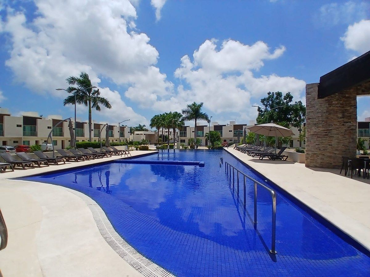 Long Island House Huayacán Area 3 bedrooms, photo 1 of 14