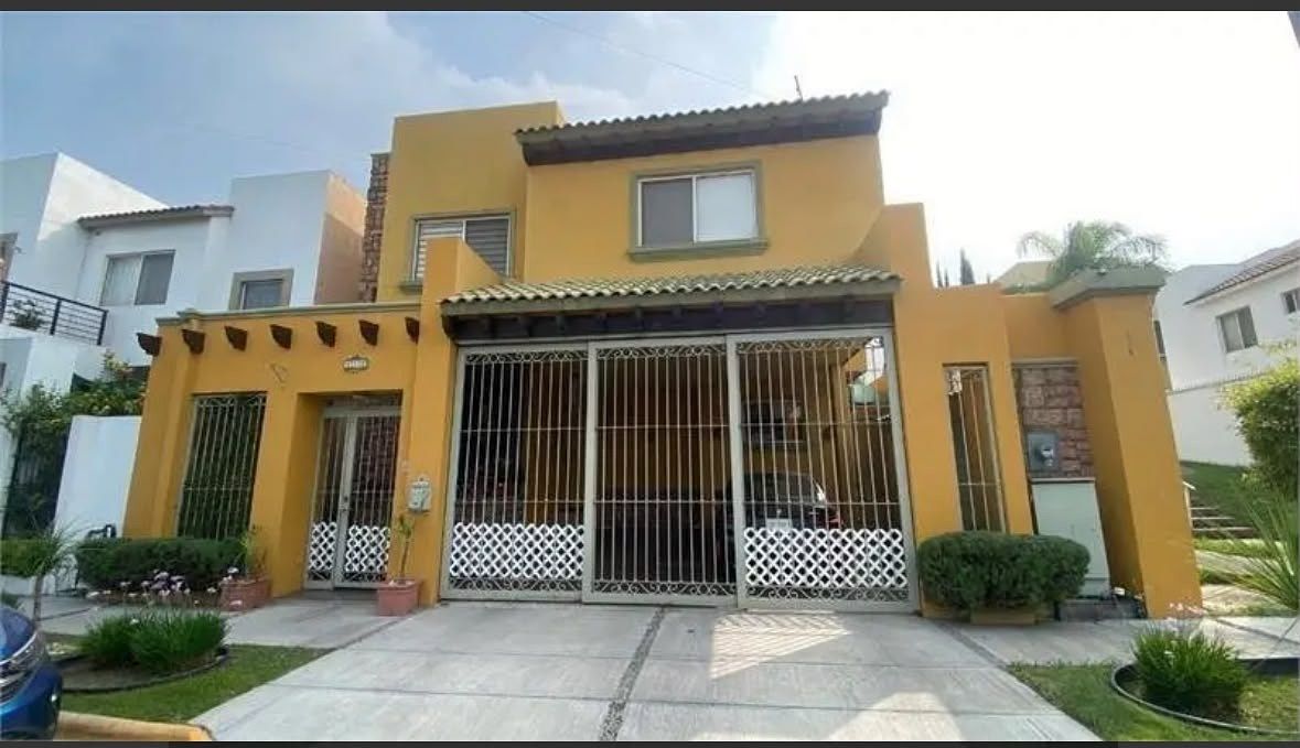 CASA EN VENTA BOSQUE DE LAS CUMBRES, foto 1 de 26