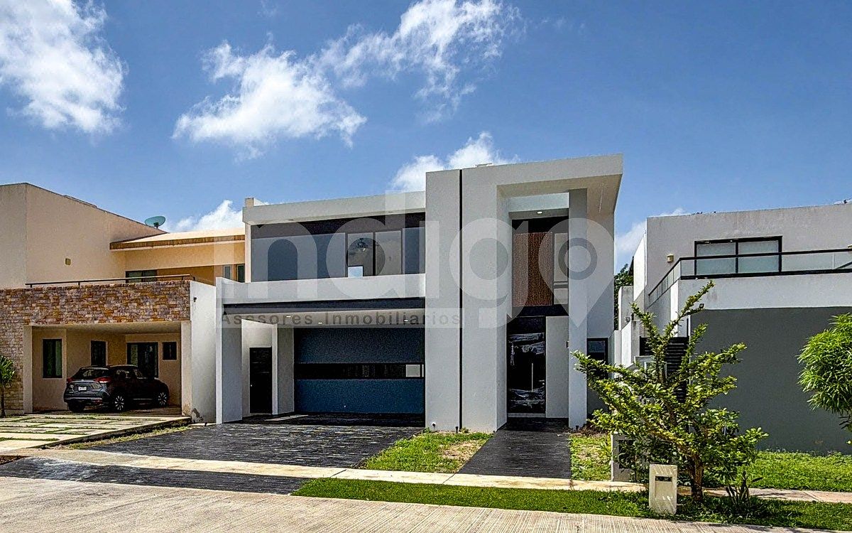 Casa en Venta en Mérida en Privada Parque Natura, Sitpach