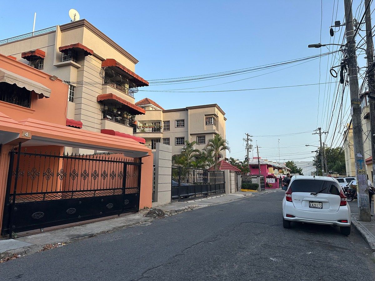 Casa en Cabirma del Este, Santo Domingo Este, foto 3 de 14