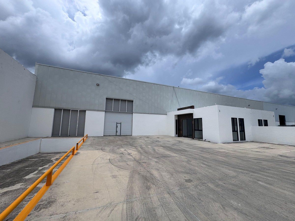 RENTA DE BODEGA 600 M2 EN UMÁN YUCATÁN CON SEGURIDAD 24/7, foto 1 de 10