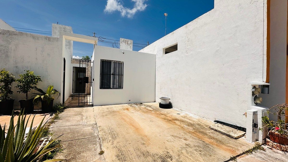 CASA EN VENTA EN FRACC. CAUCEL II, MERIDA, YUC. ECV431, foto 1 de 9