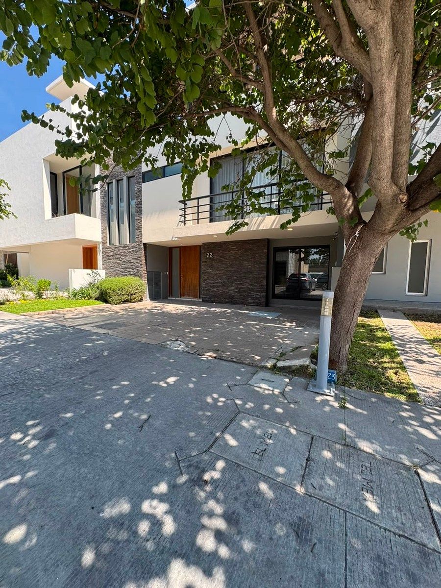 Casa em El Bajío, Zapopan, foto 2 de 34