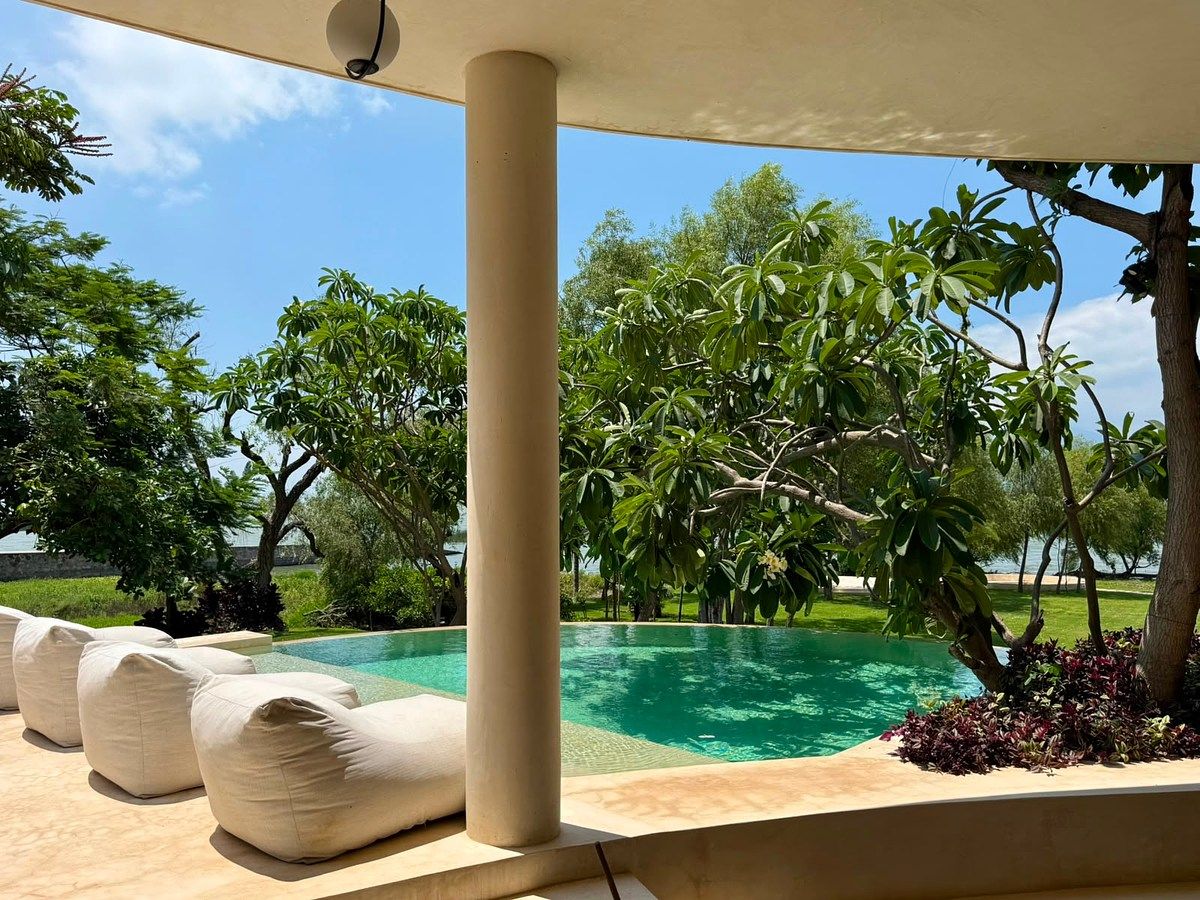 Casa à beira do Lago de Chapala, condomínio exclusivo de 8 residências, Laguna Chante, foto 1 de 29