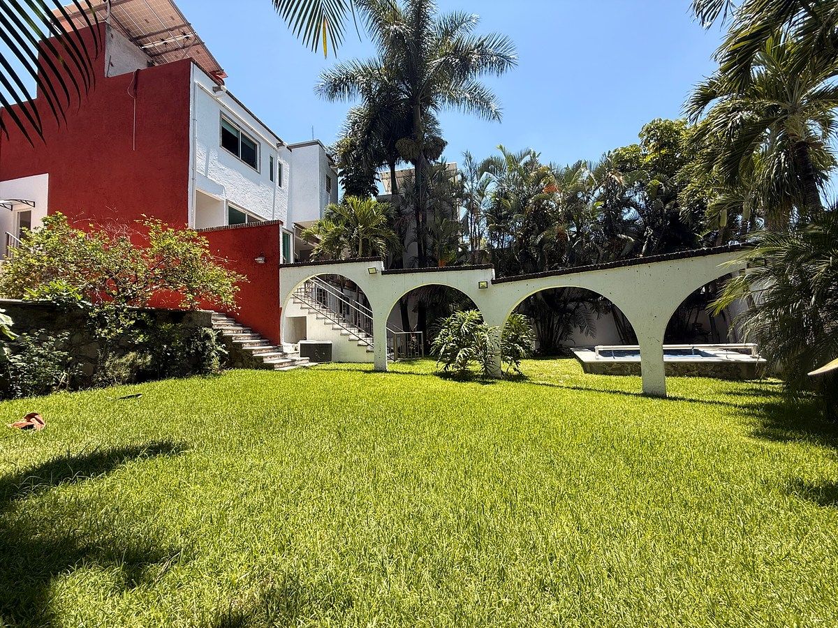 Casa em Palmira Tinguindin, Cuernavaca, foto 2 de 33
