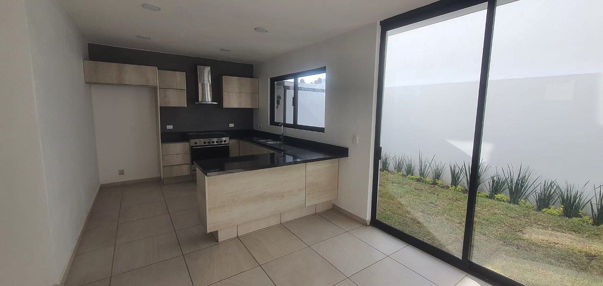 Casa em condomínio fechado em Hogares de Nuevo México, Zapopan, foto 2 de 31