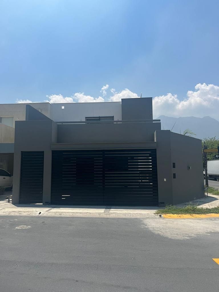 Casa en renta, Puerta de Hierro, Cumbres., foto 1 de 27