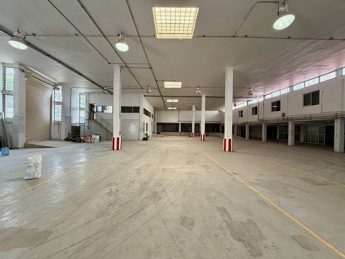 Bodega industrial en Ferrocarril, Guadalajara, foto 2 de 7