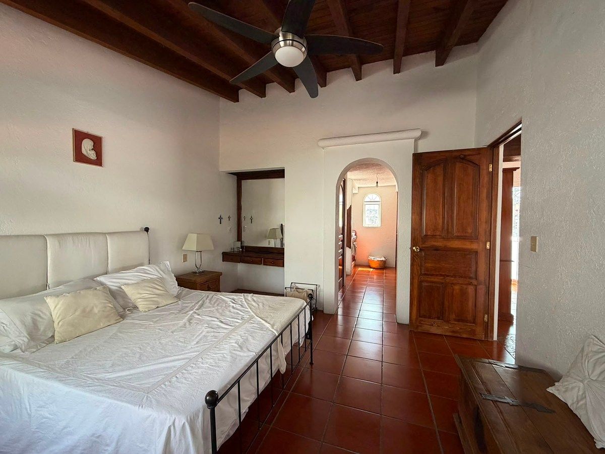 House in Fraccionamiento Villas del Mesón, Querétaro, photo 24 of 44