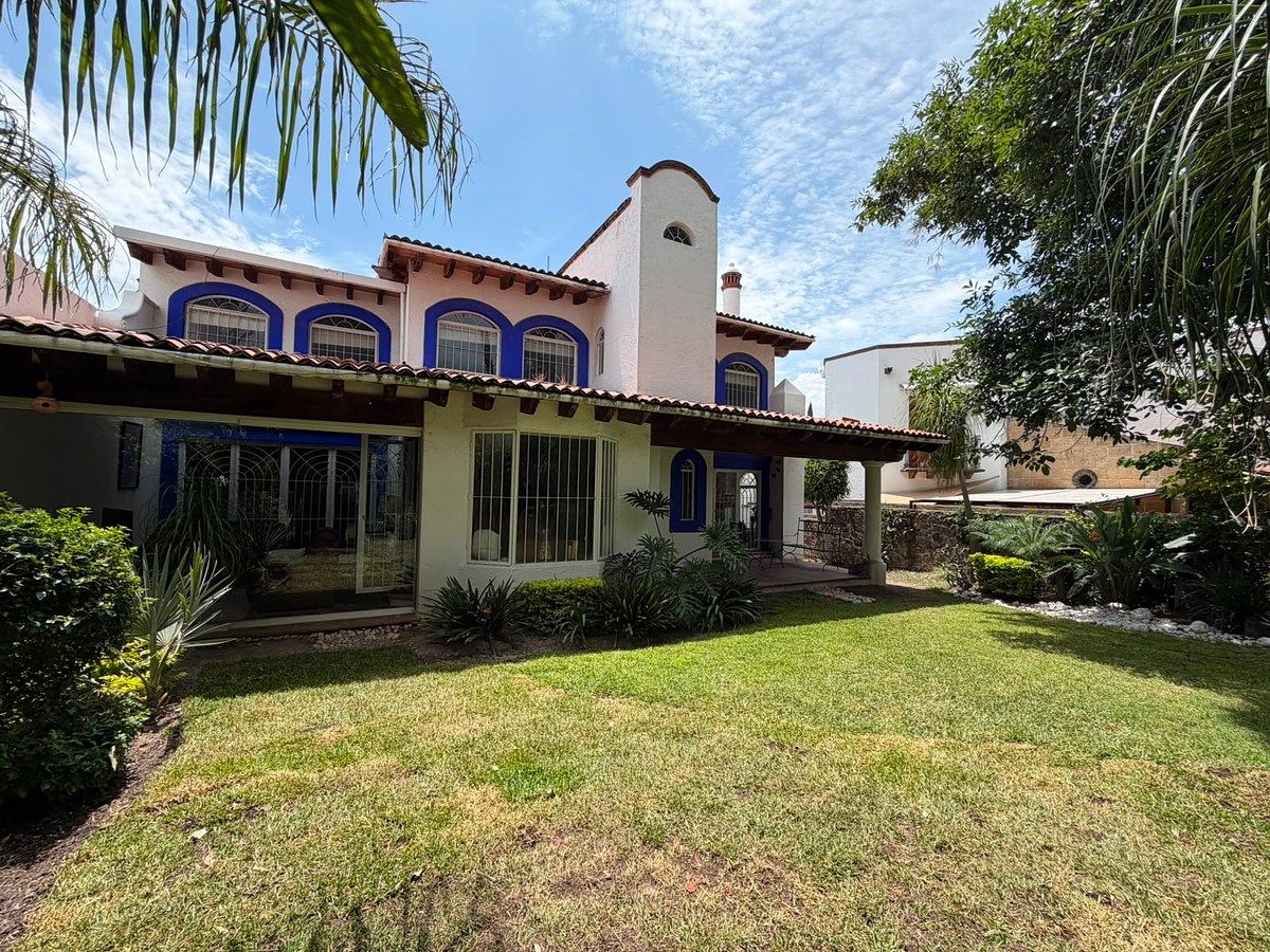 SALE HOUSE IN VILLAS DEL MESÓN WITH SERVICE ROOM, photo 1 of 44
