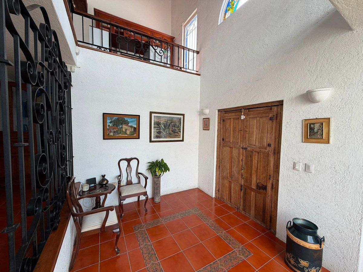 House in Fraccionamiento Villas del Mesón, Querétaro, photo 8 of 44