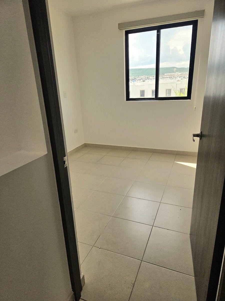 Casa em condomínio fechado em Zákia, El Marqués, foto 13 de 15