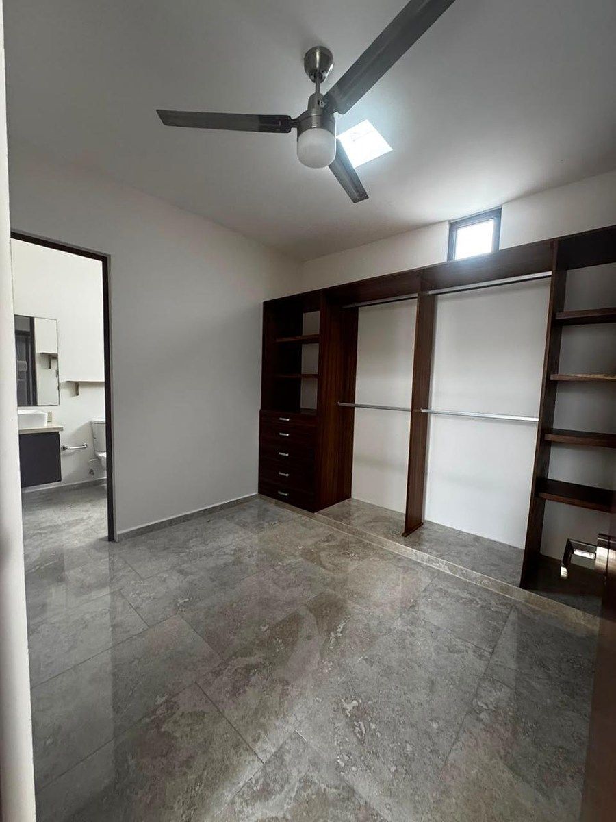 House in Gated Community in Parque Natura, Mérida, photo 6 of 17