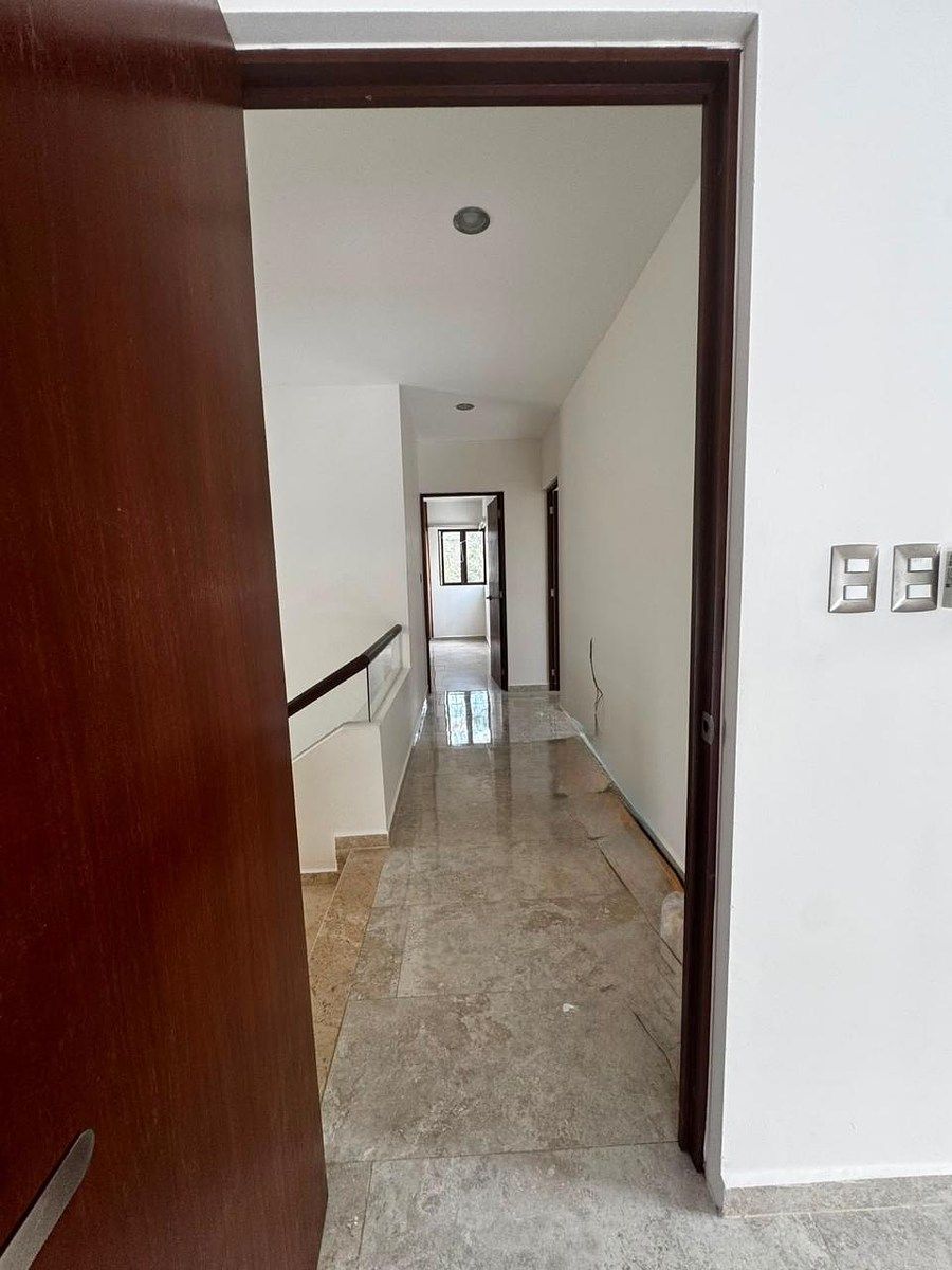 House in Gated Community in Parque Natura, Mérida, photo 8 of 17