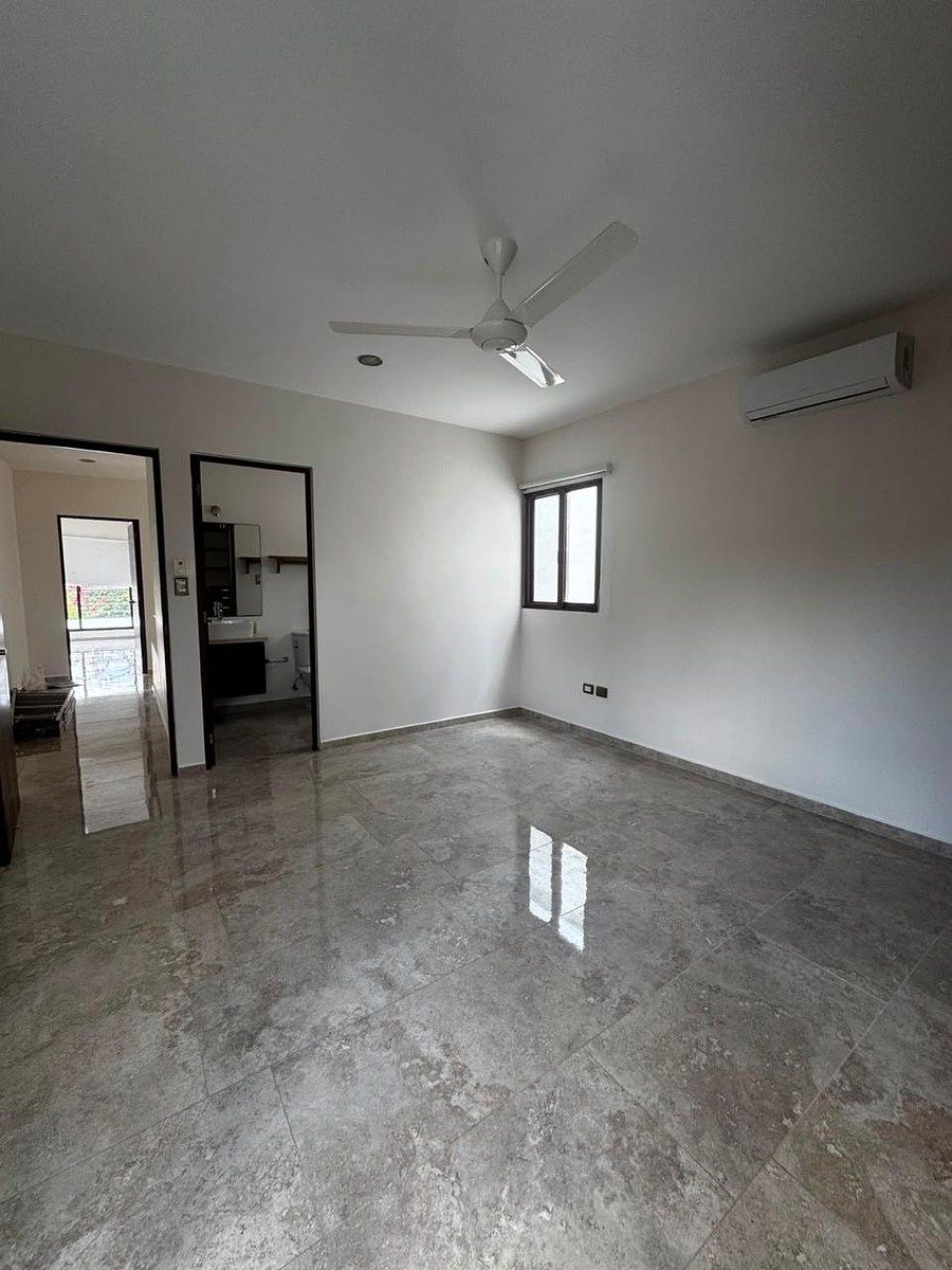 House in Gated Community in Parque Natura, Mérida, photo 13 of 17