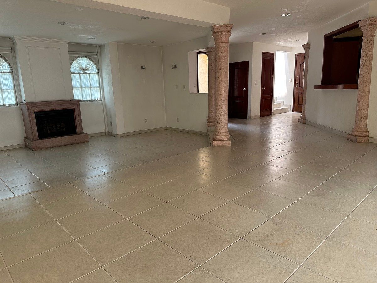 House in Gated Community in Santiaguito, Metepec, photo 2 of 12