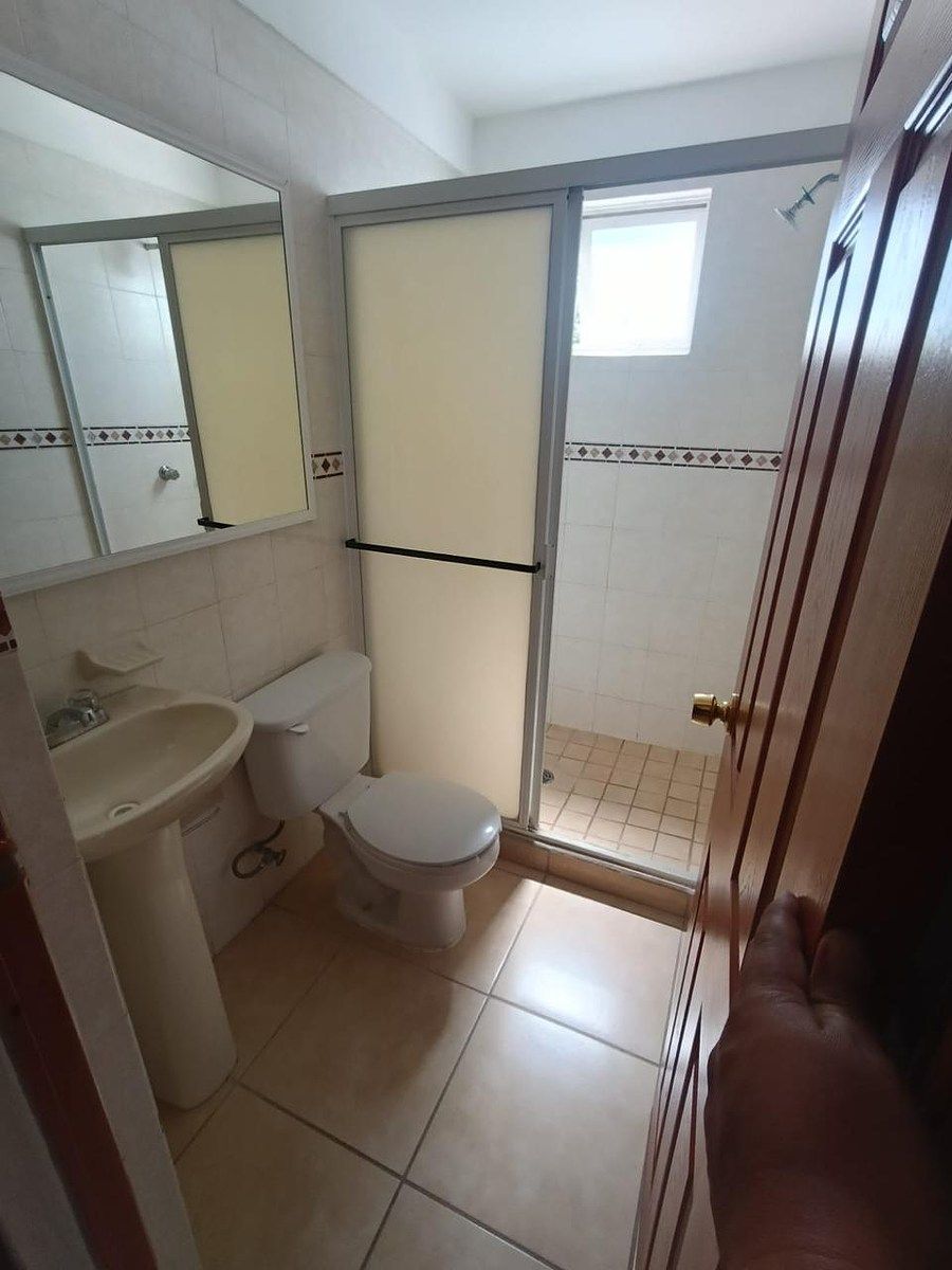 Casa em Real Del Bosque, Zapopan, foto 7 de 21