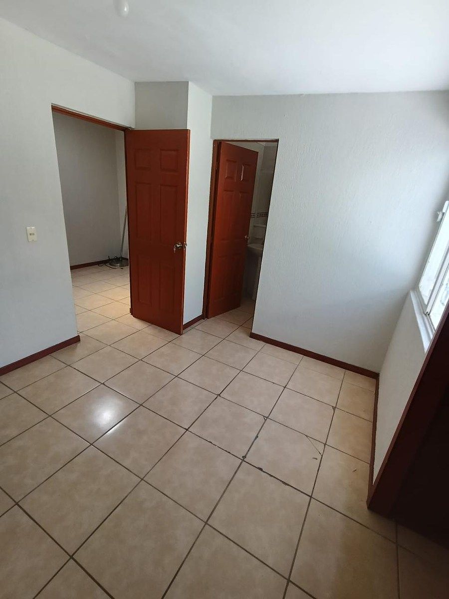 Casa em Real Del Bosque, Zapopan, foto 13 de 21